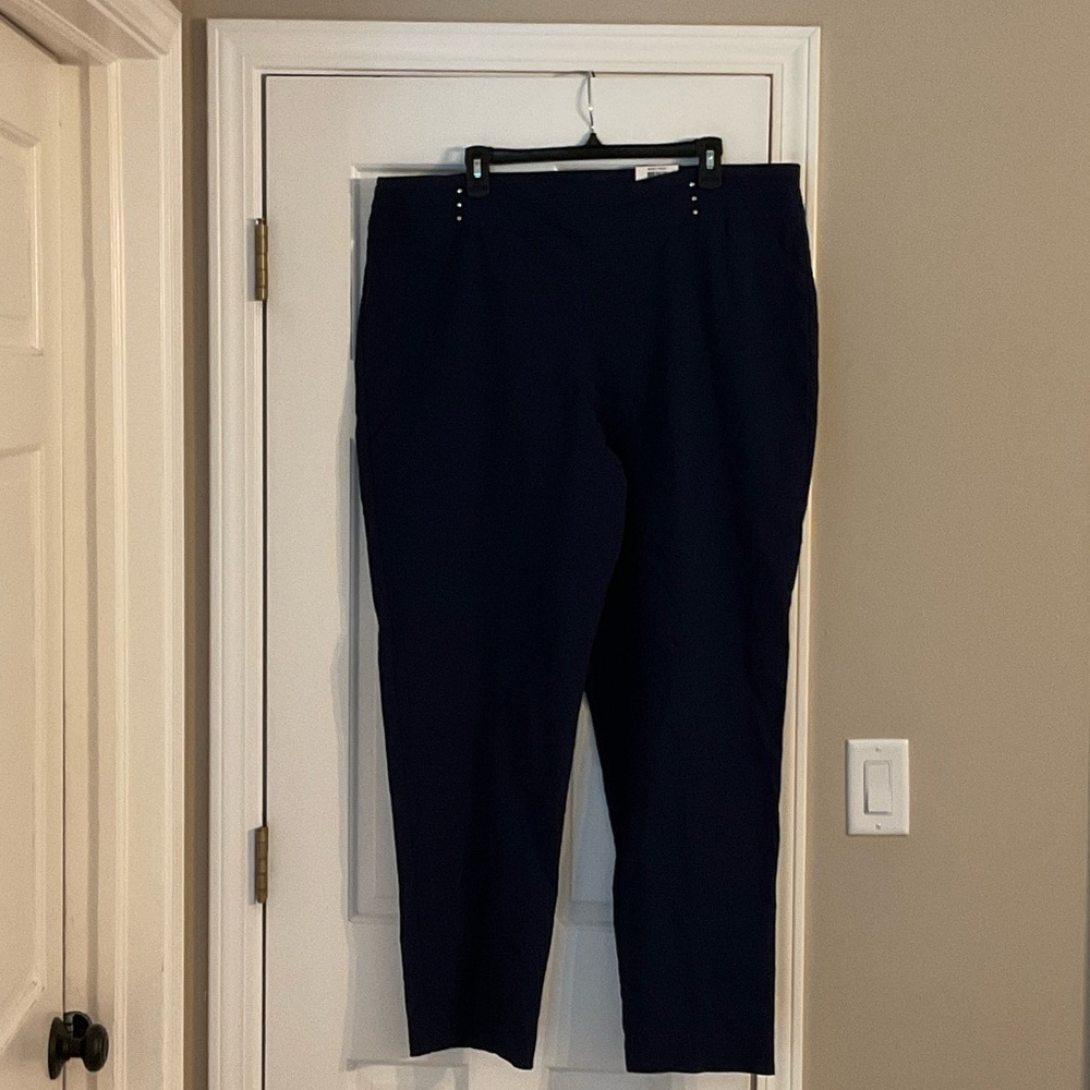 Women’s rivet navy pants